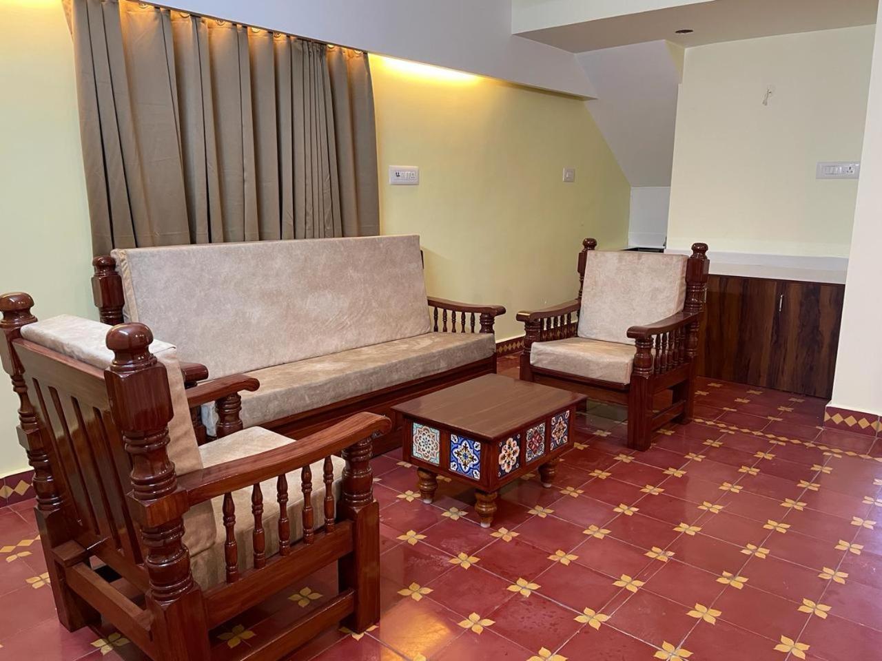 Viswa Residency Srirangam - Heritage Rooms Tiruchirappalli Экстерьер фото